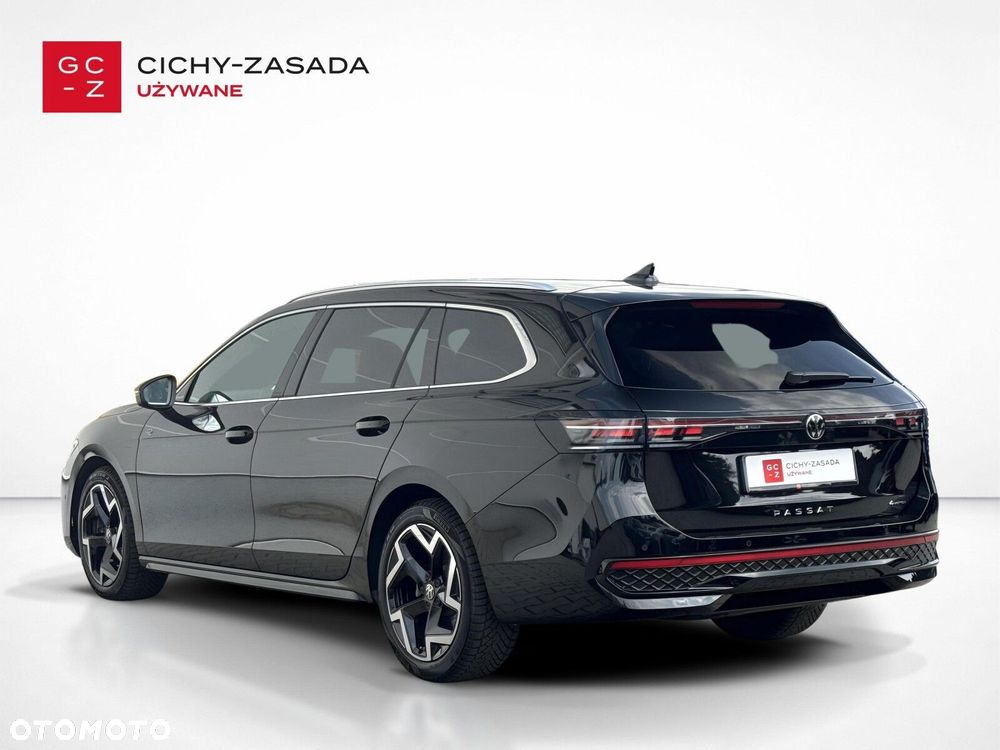 Volkswagen Passat Variant 2.0 TDI SCR 4Mot R-Line DSG - 3