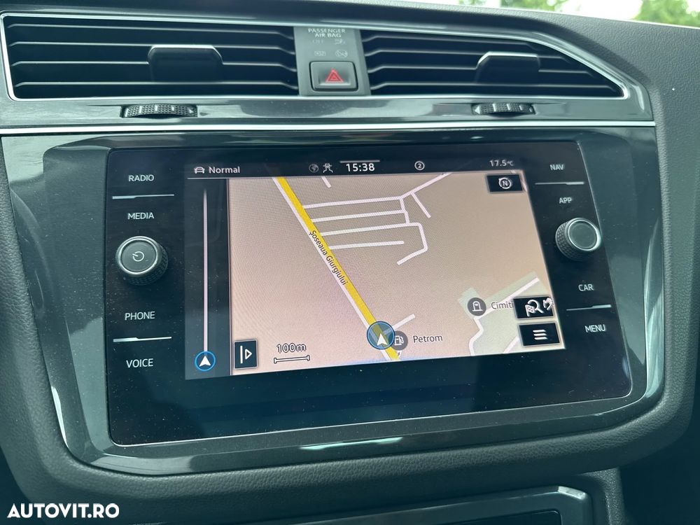 Volkswagen Tiguan 2.0 TDI 4Mot DSG Elegance - 24