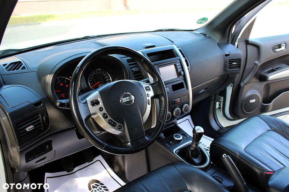 Nissan X-Trail 2.0 dCi 4x4 DPF LE - 37