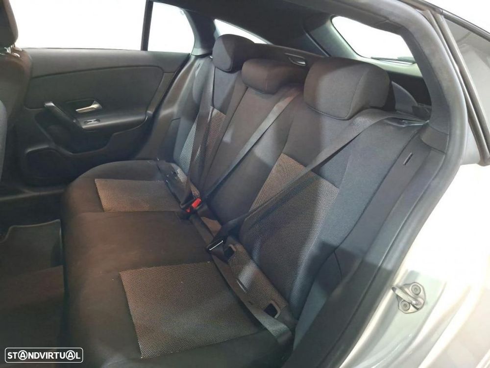 Mercedes-Benz A 180 d Style Plus Aut. - 6