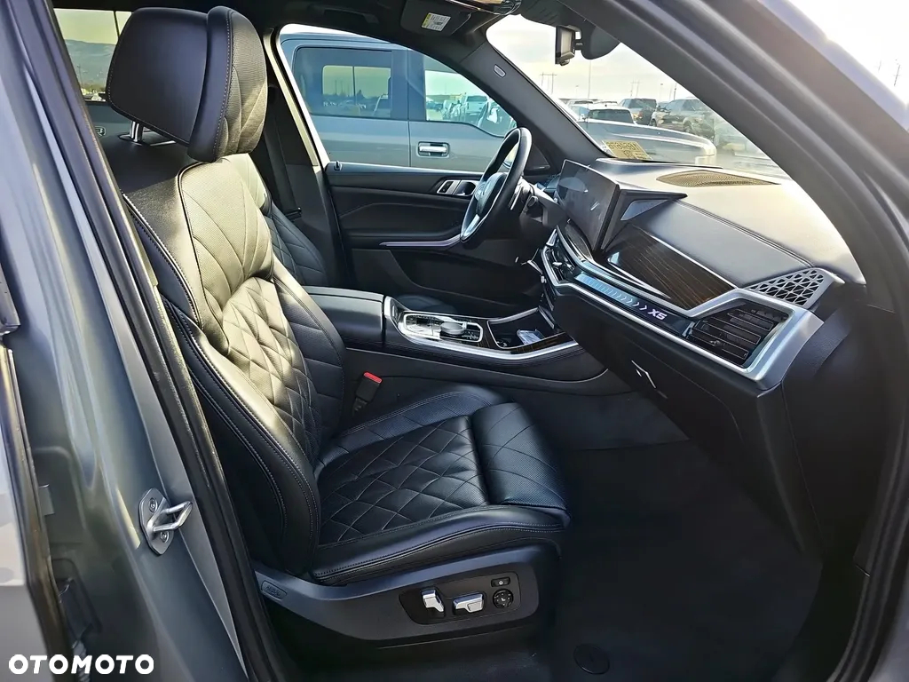 BMW X5 xDrive40i - 9