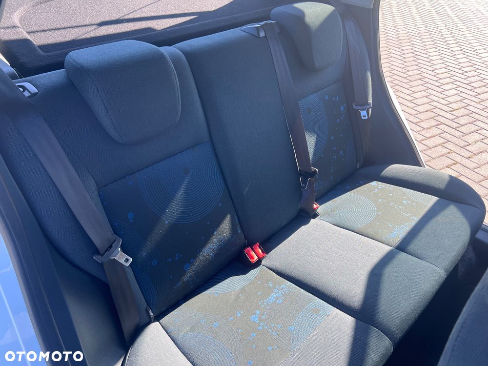 Ford Fiesta 1.4 Champions Edition - 17
