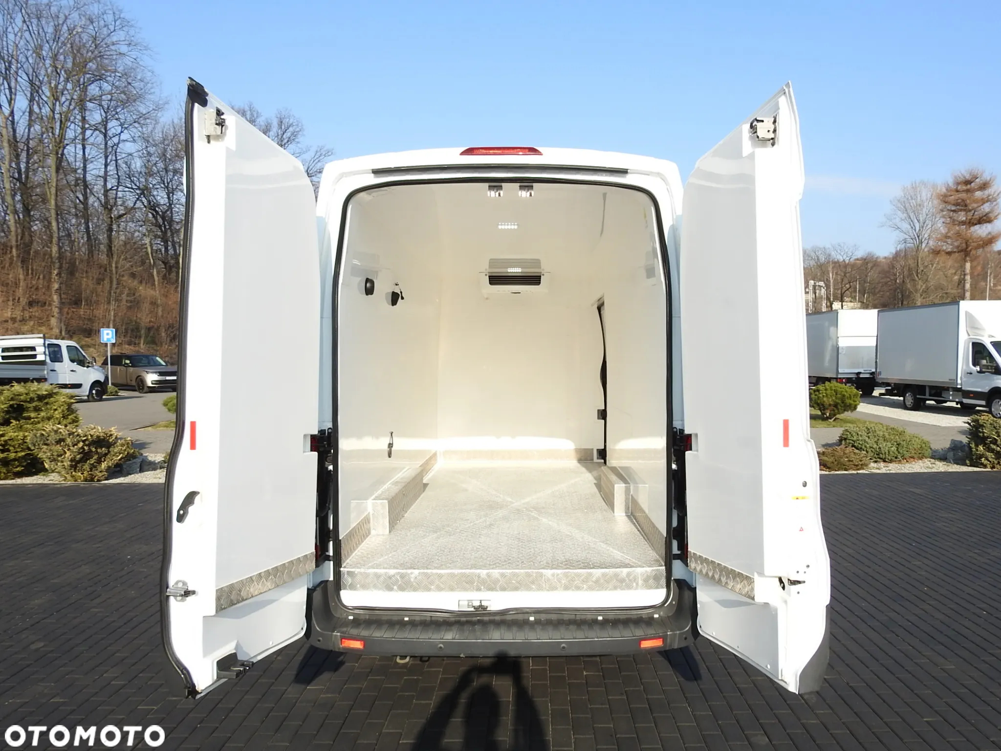 Ford TRANSIT  FURGON CHŁODNIA 0*C FUNKCJA GRZANIA TEMPOMAT LEDY KLIMATYZACJA 130KM [ D81956 ] - 13