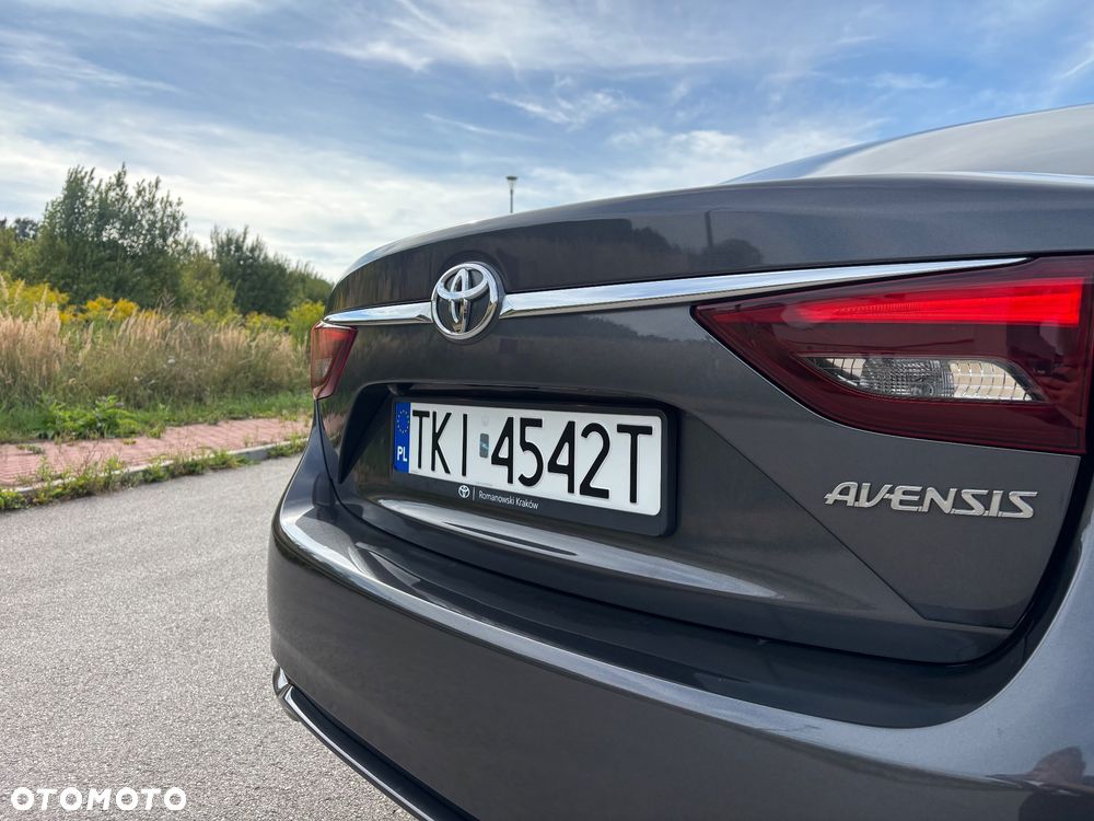 Toyota Avensis 1.8 Premium - 14