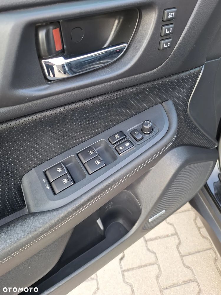 Subaru Outback 2.0D Exclusive Lineartronic - 21