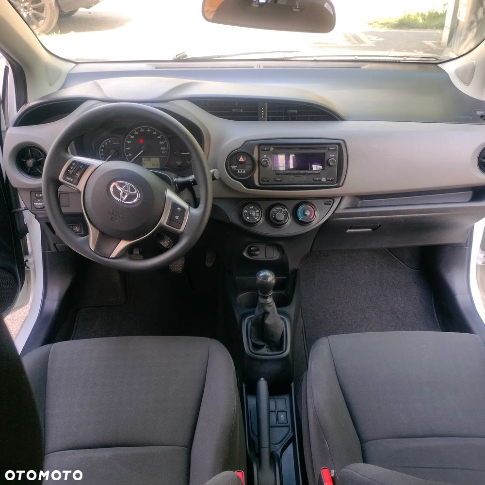 Toyota Yaris 1.5 Active - 11