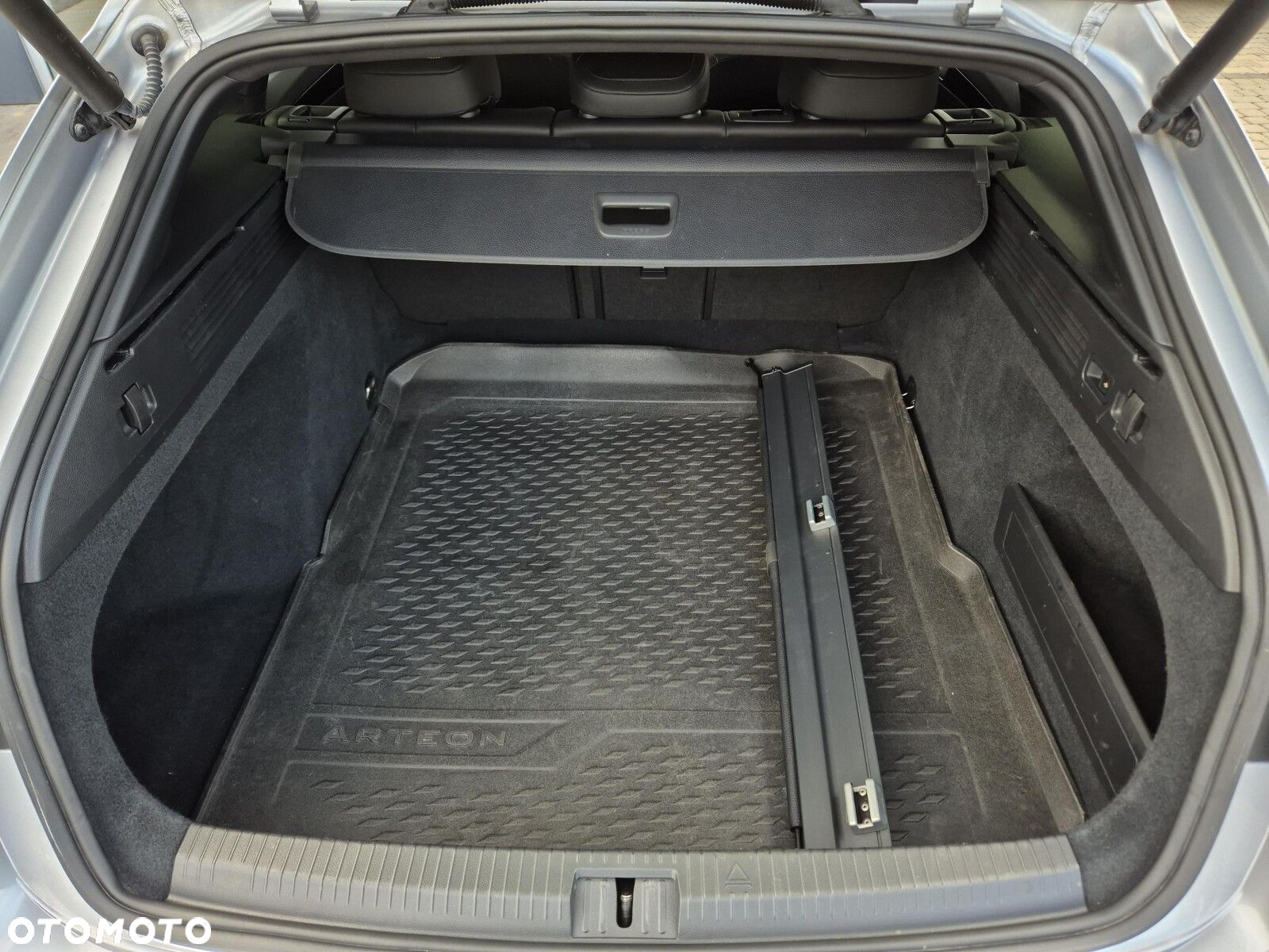 Volkswagen Arteon 2.0 TDI 4Motion R-Line DSG - 33