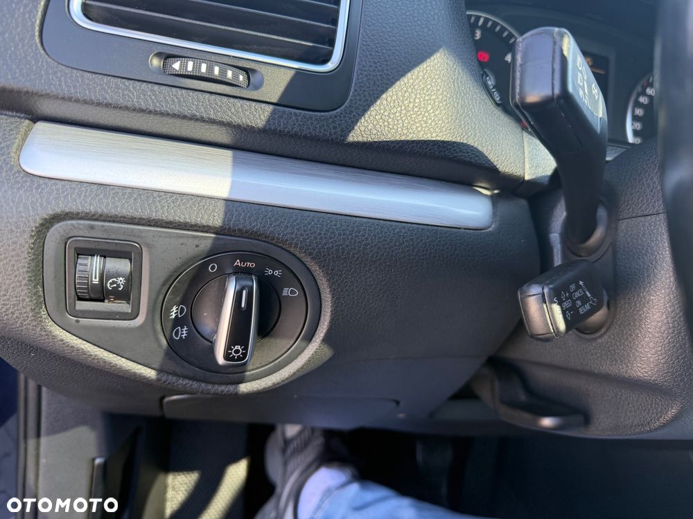 Volkswagen Sharan 2.0 TDI 4Motion BlueMotion Technology Highline - 29