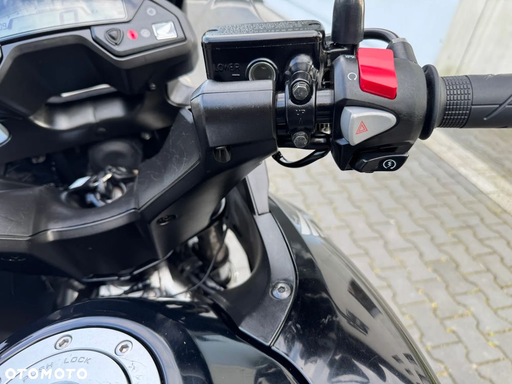 Honda VFR - 26