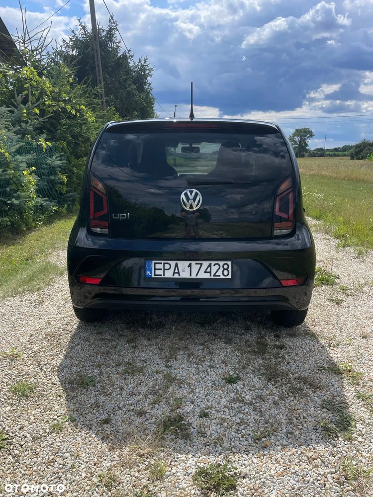 Volkswagen up! move - 5