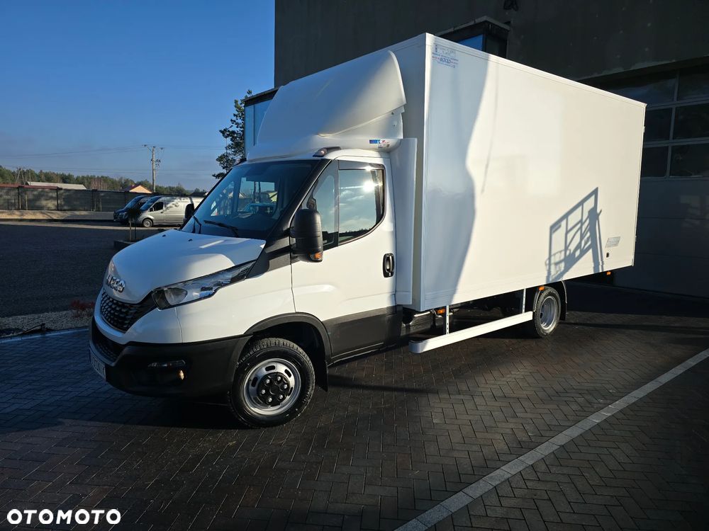 Iveco DAILY DAILY 50C16 KONTENER IZOTERMICZNY 10PALET 4,91cmDługi  2,11cmSzeroki  2,31cmWysoki  SALON PL 106 Tyś km STAN JAK NOWY NA GWARANCJI TEMPOMAT FOTEL PNEŁMATYCZNY KLIMATYZACJA AUTOMATYCZNA - 6