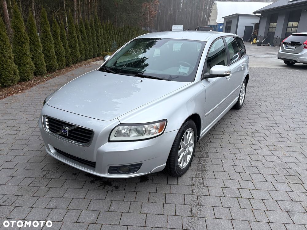 Volvo V50 2.0D DPF Kinetic - 1