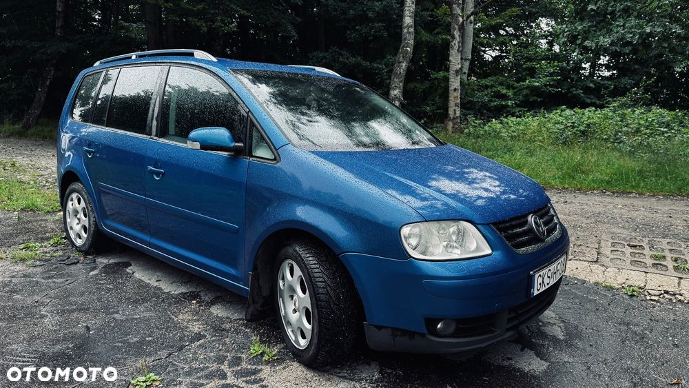 Volkswagen Touran - 8