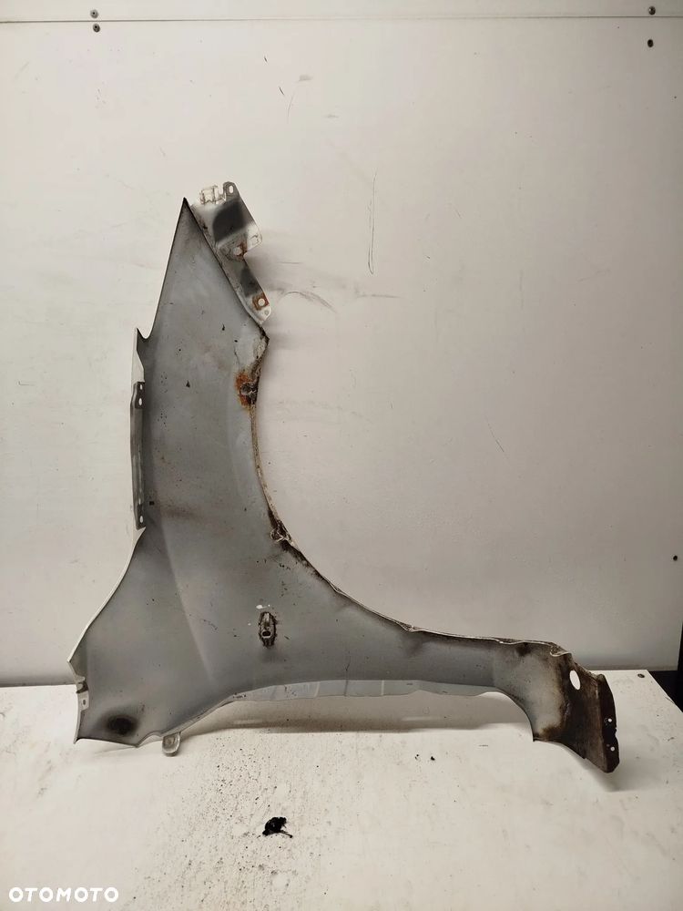 BŁOTNIK PRZÓD PRZEDNI LEWY MAZDA 3 II 2008-2013r BIAŁY 34K - 4