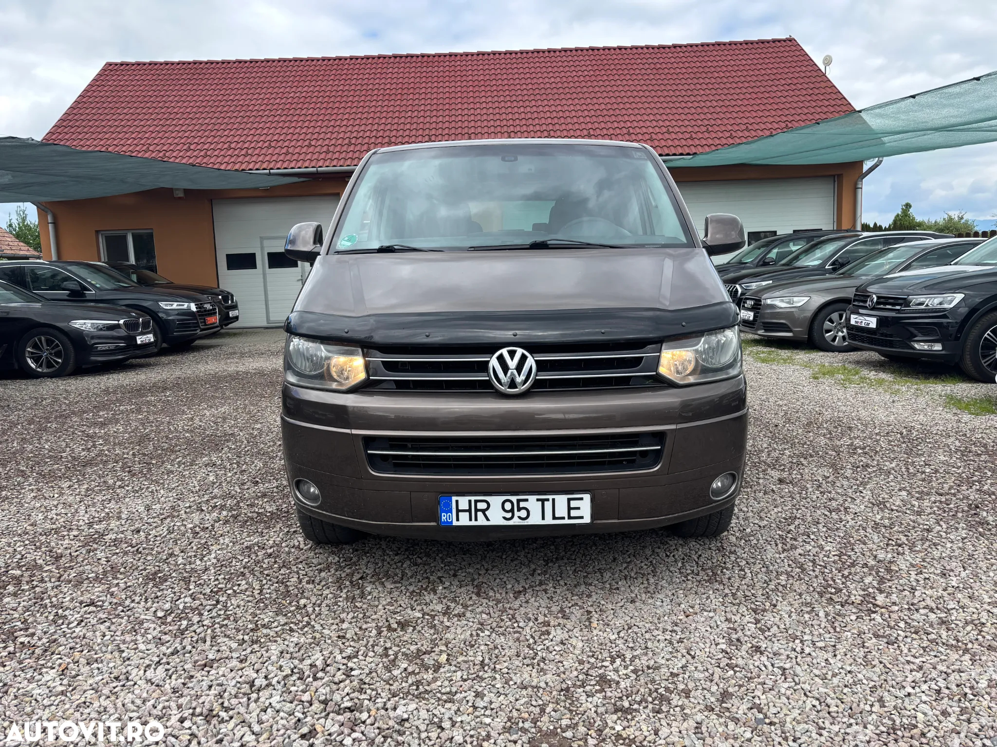 Volkswagen Multivan - 21