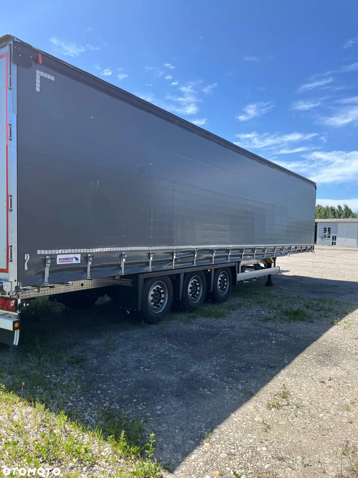 Schmitz Cargobull Schmitz Cargobull SCS MB Varios - koła 385/55 R22,5 - 7