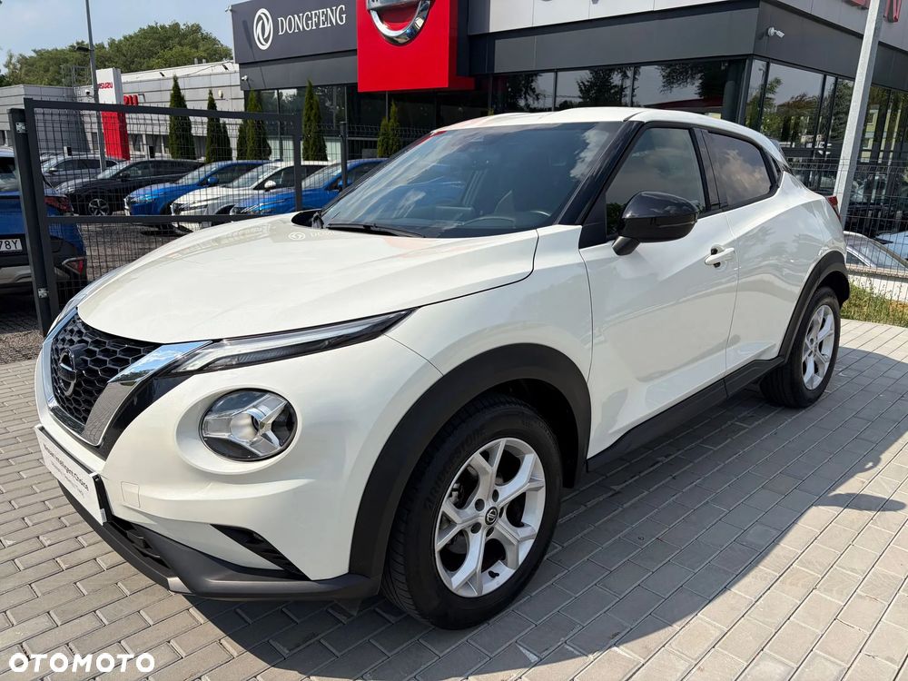 Nissan Juke 1.0 DIG-T N-Connecta DCT - 2