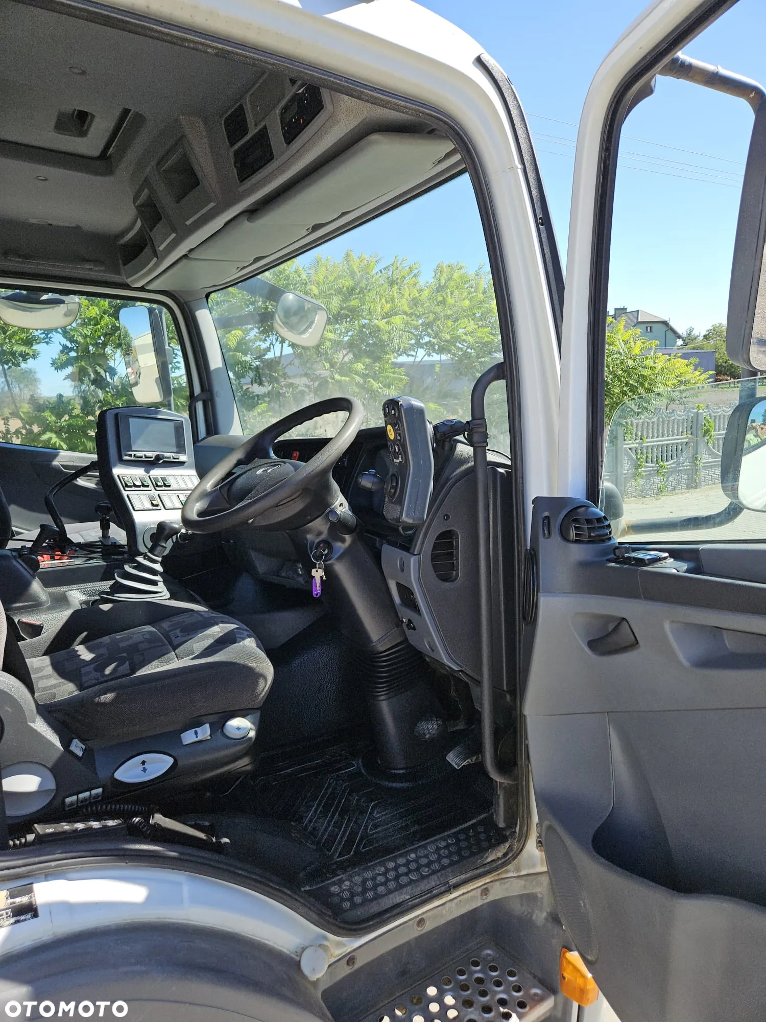 Mercedes-Benz ATEGO - 13
