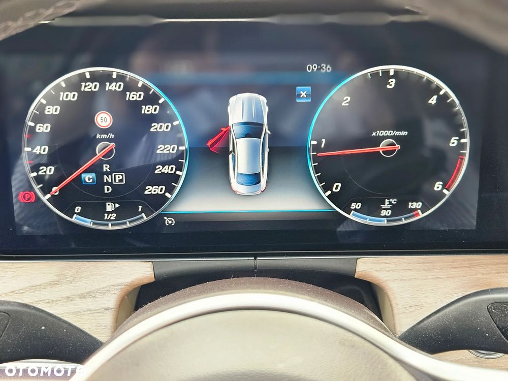 Mercedes-Benz Klasa E 300 d 9G-TRONIC - 1