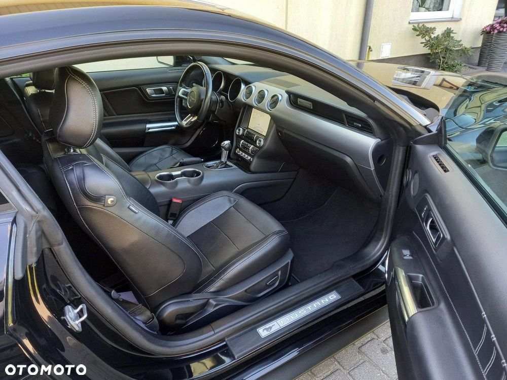 Ford Mustang 5.0 V8 GT - 22