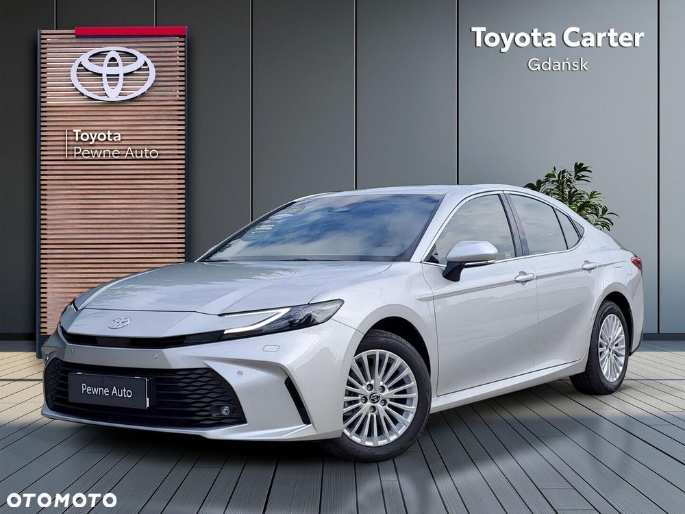 Toyota Camry - 2