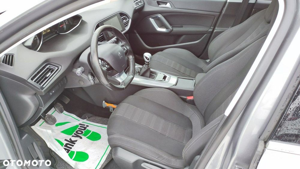 Peugeot 308 - 6