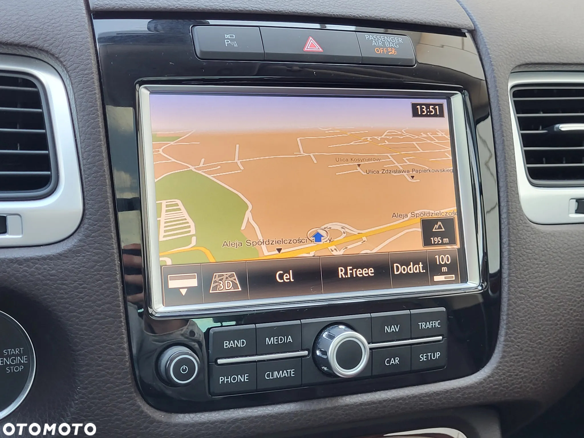 Volkswagen Touareg 3.0 Hybrid 4Motion Automatik - 16