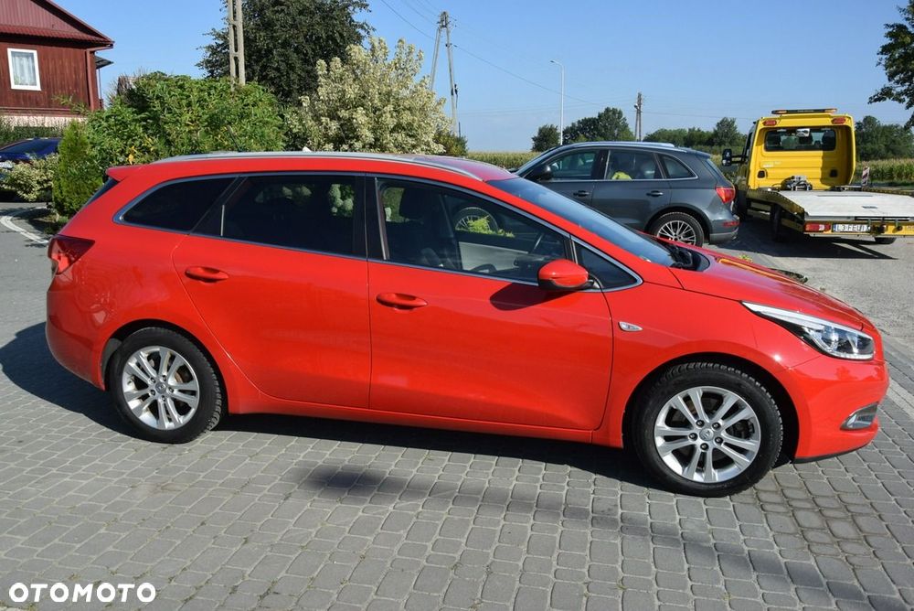 Kia Ceed 1.4 CVVT Dream Team Edition - 12