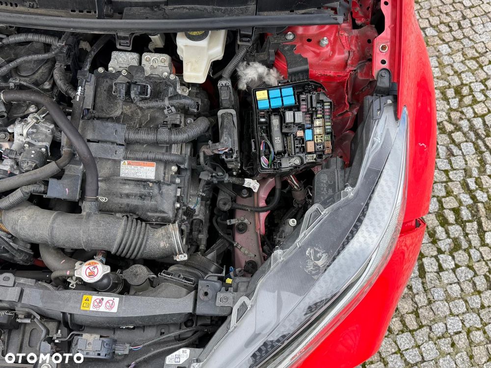 Toyota Yaris Hybrid 1.5 Premiere Edition - 13