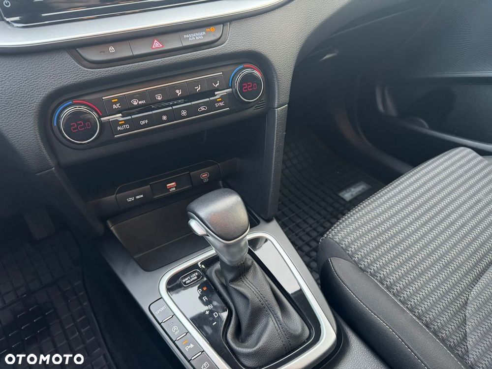 Kia Ceed 1.5 T-GDI M DCT - 13