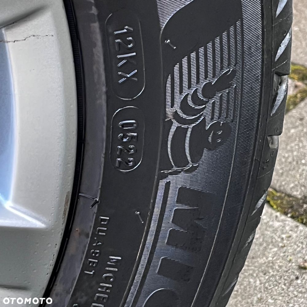 Volkswagen Passat Variant 2.0 TDI DPF DSG Highline - 22