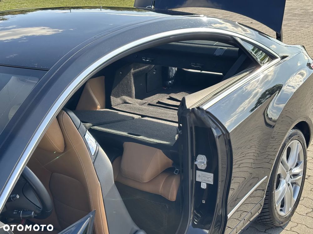 Mercedes-Benz Klasa E - 31