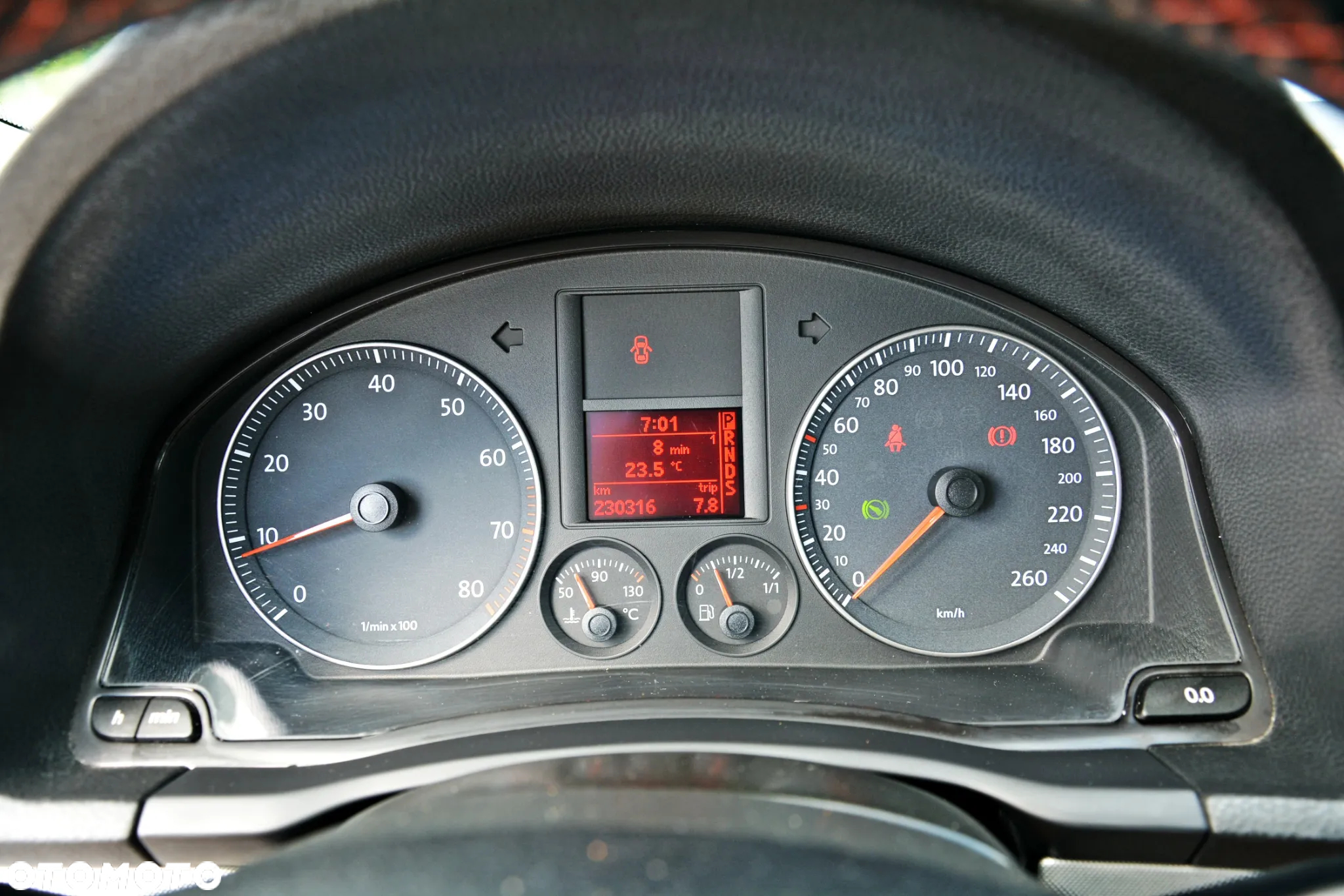 Volkswagen Golf 1.6 Automatik Goal - 23