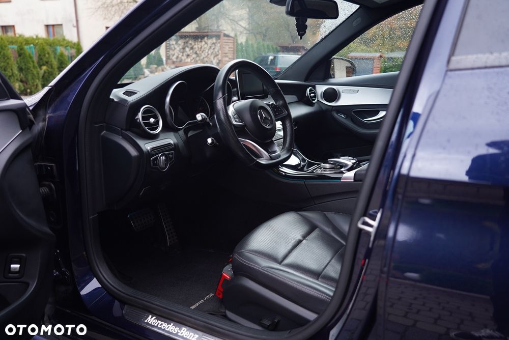 Mercedes-Benz Klasa C 200 4-Matic 9G-TRONIC - 12