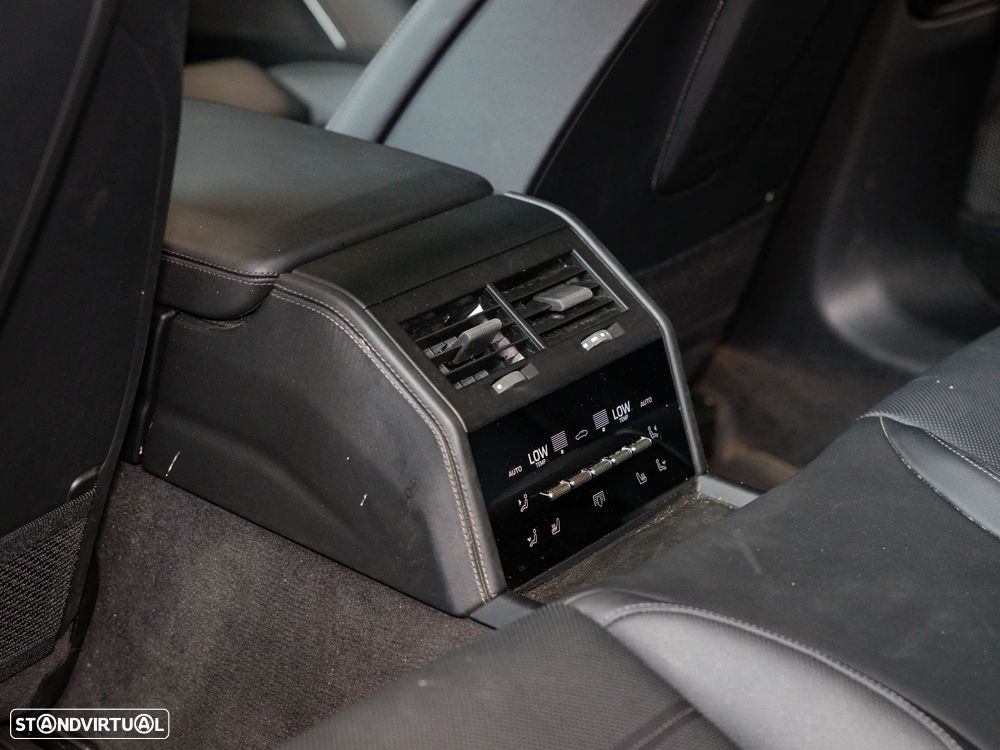 Porsche Panamera 4S E-Hybrid - 30