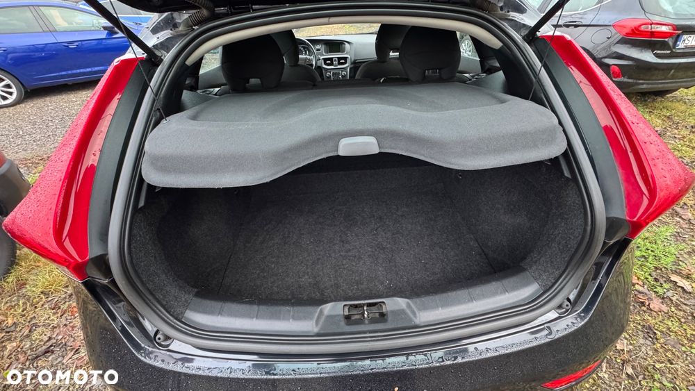 Volvo V40 D2 Kinetic - 29