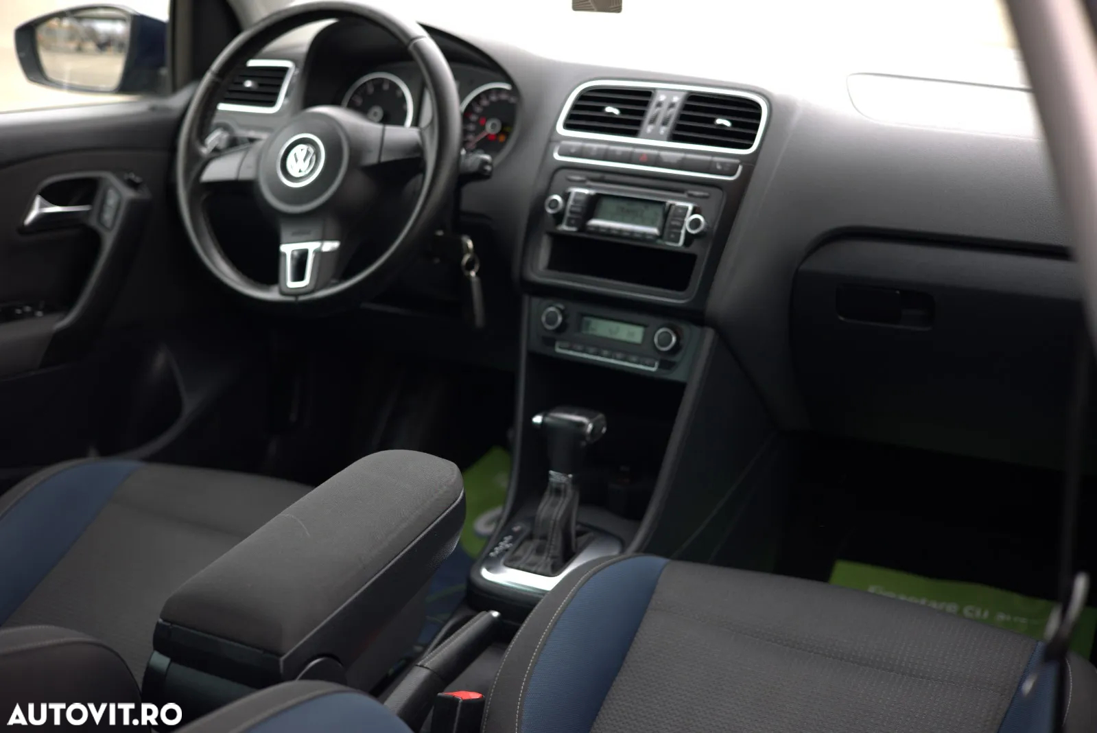 Volkswagen Polo 1.4 DSG Team - 23