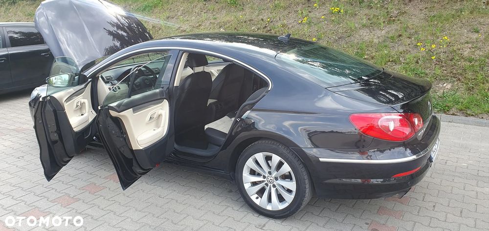 Volkswagen Passat CC - 19