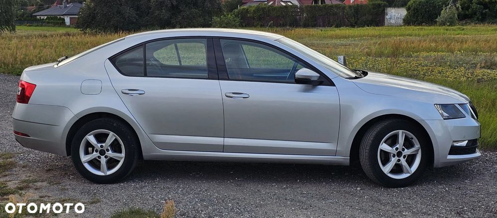 Skoda Octavia 1.4 TSI Ambition - 4