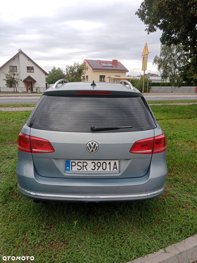 Volkswagen Passat 2.0 TDI Comfortline - 4