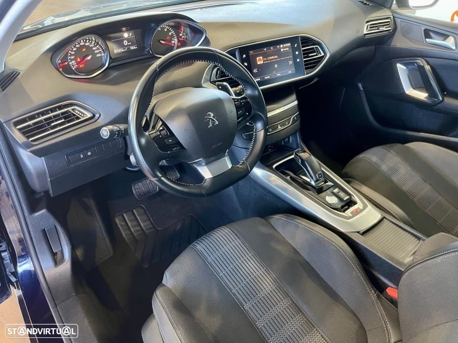 Peugeot 308 1.2 PureTech Allure Pack EAT8 - 9