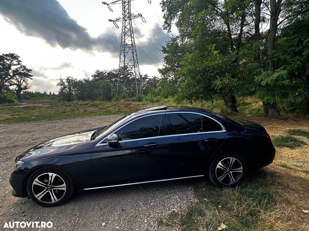 Mercedes-Benz E 220 d Aut. - 4