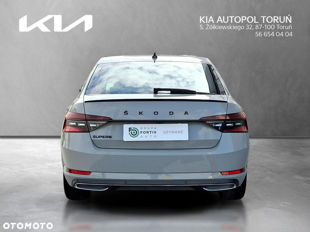 Skoda Superb 2.0 TSI Sportline DSG - 4