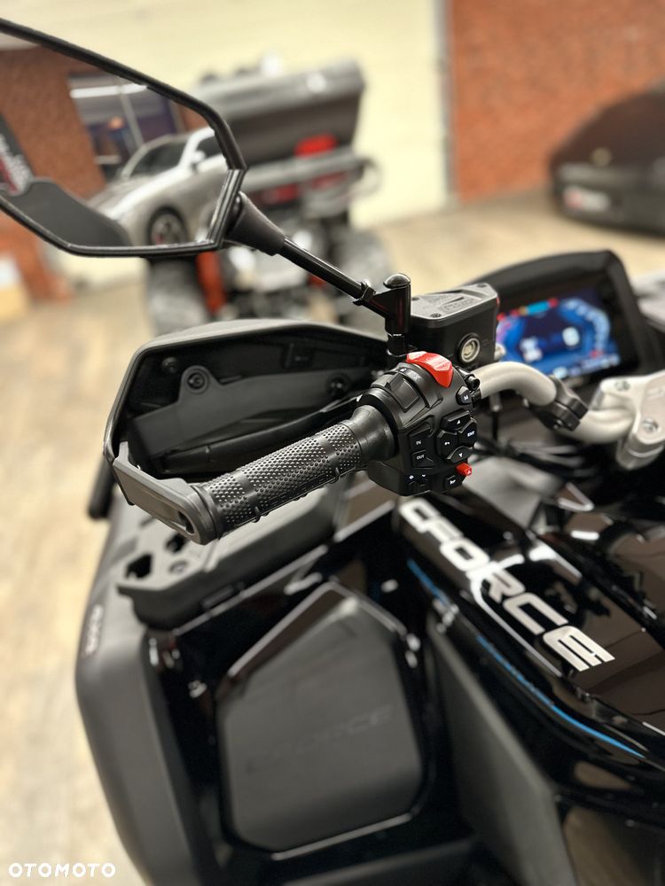CFMoto CForce - 11