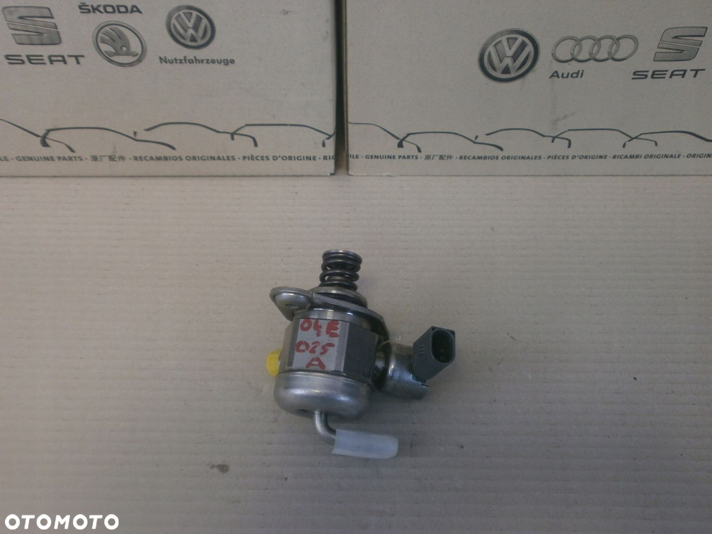 POMPA PALIWA 04E127025A VW SKODA 1,2 1,4 TSI GWAR - 2