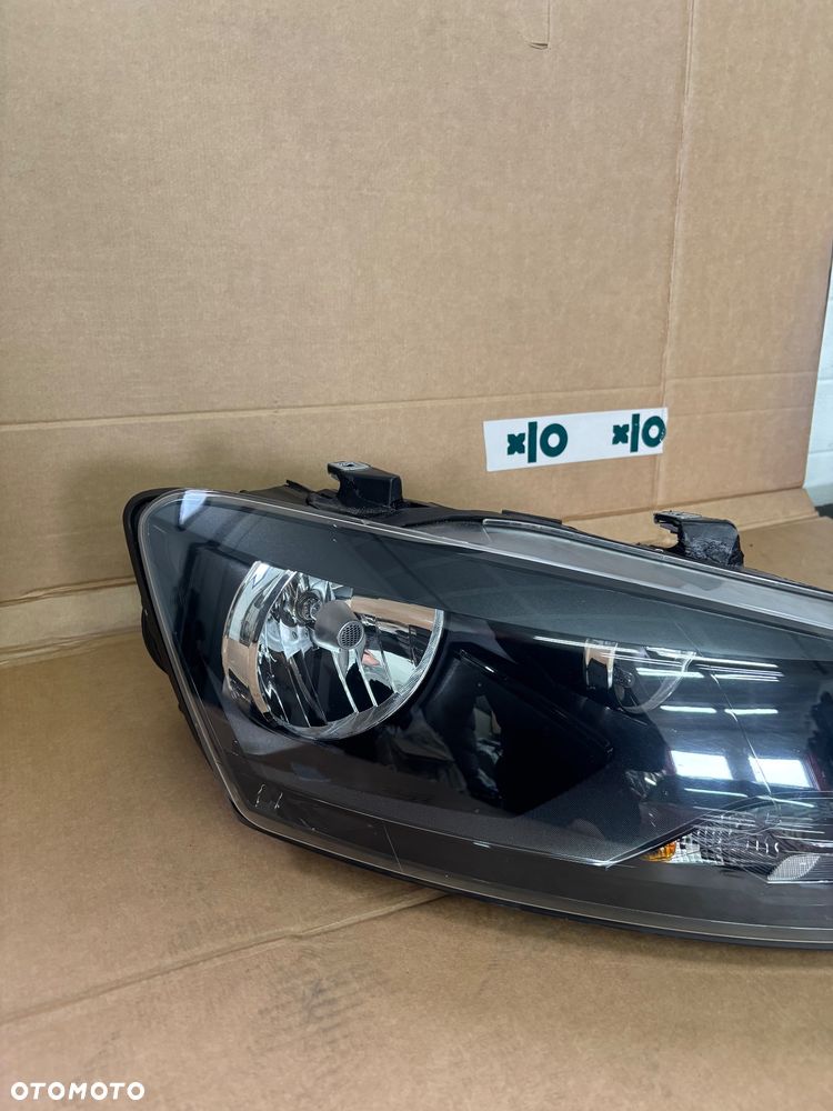 VW POLO 6R LAMPA PRAWY PRZOD PRZEDNIA 6R1947008 G - 2