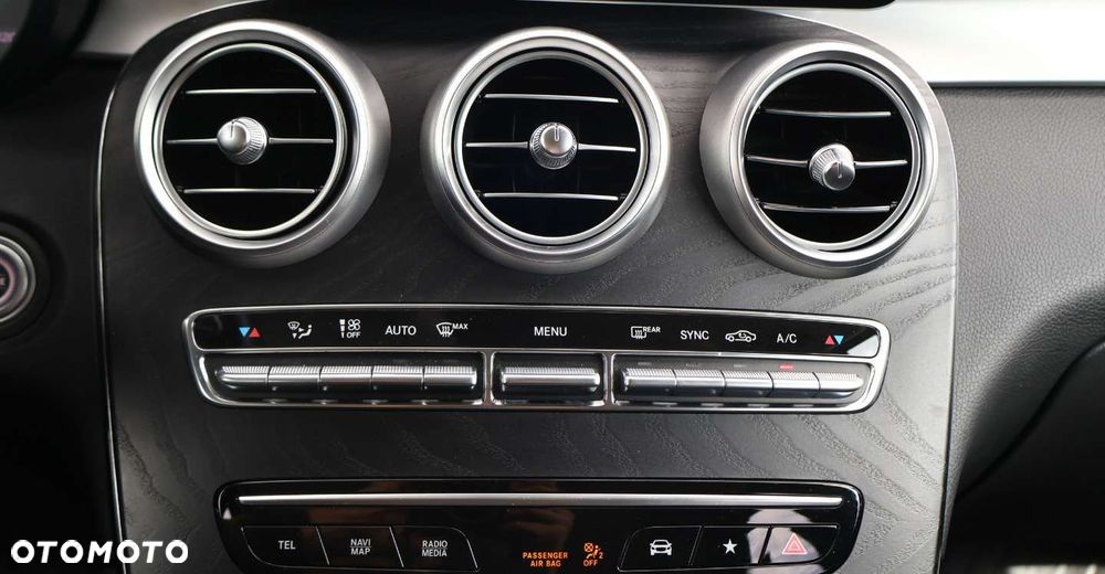 Mercedes-Benz GLC - 27
