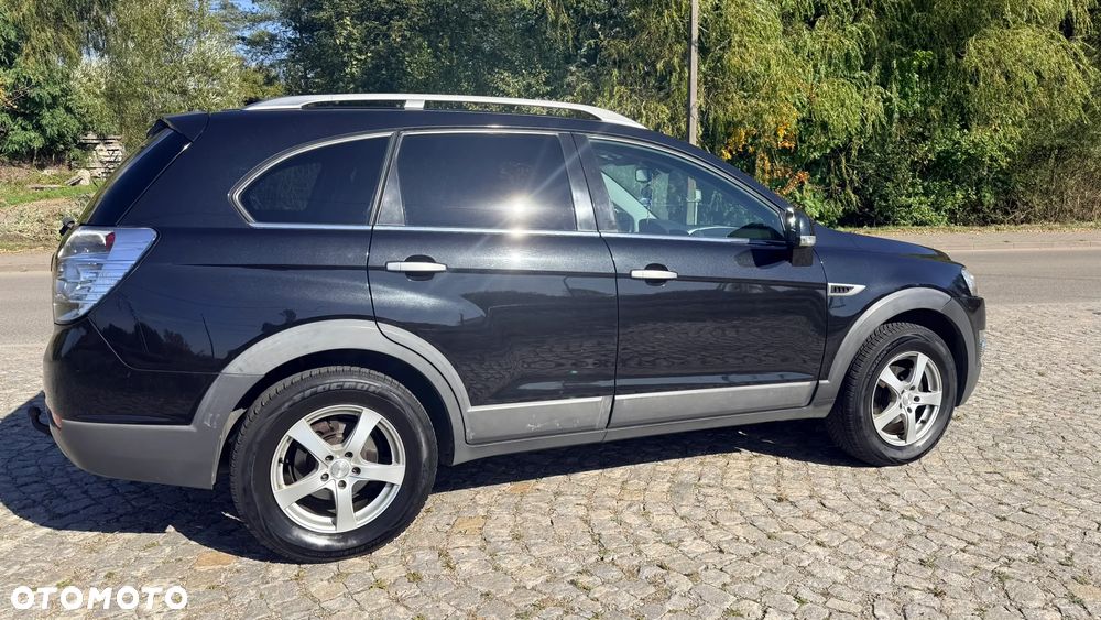 Chevrolet Captiva 2.2 d LTZ - 14