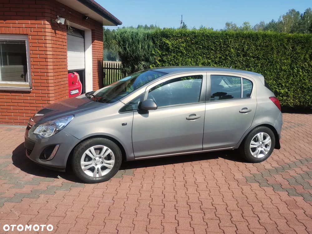 Opel Corsa 2014 photo 2
