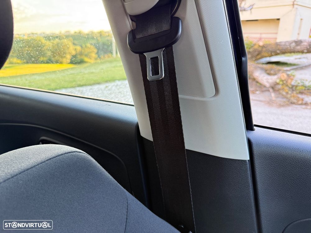 VW Polo 1.2 TDi BlueMotion - 21